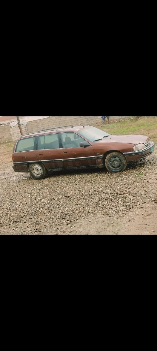 سياره اوميكه للبيع موديل 1991
سياره جاهزه شغاله سعر 15 ورقة وبيها مجال الاتصال ***********
