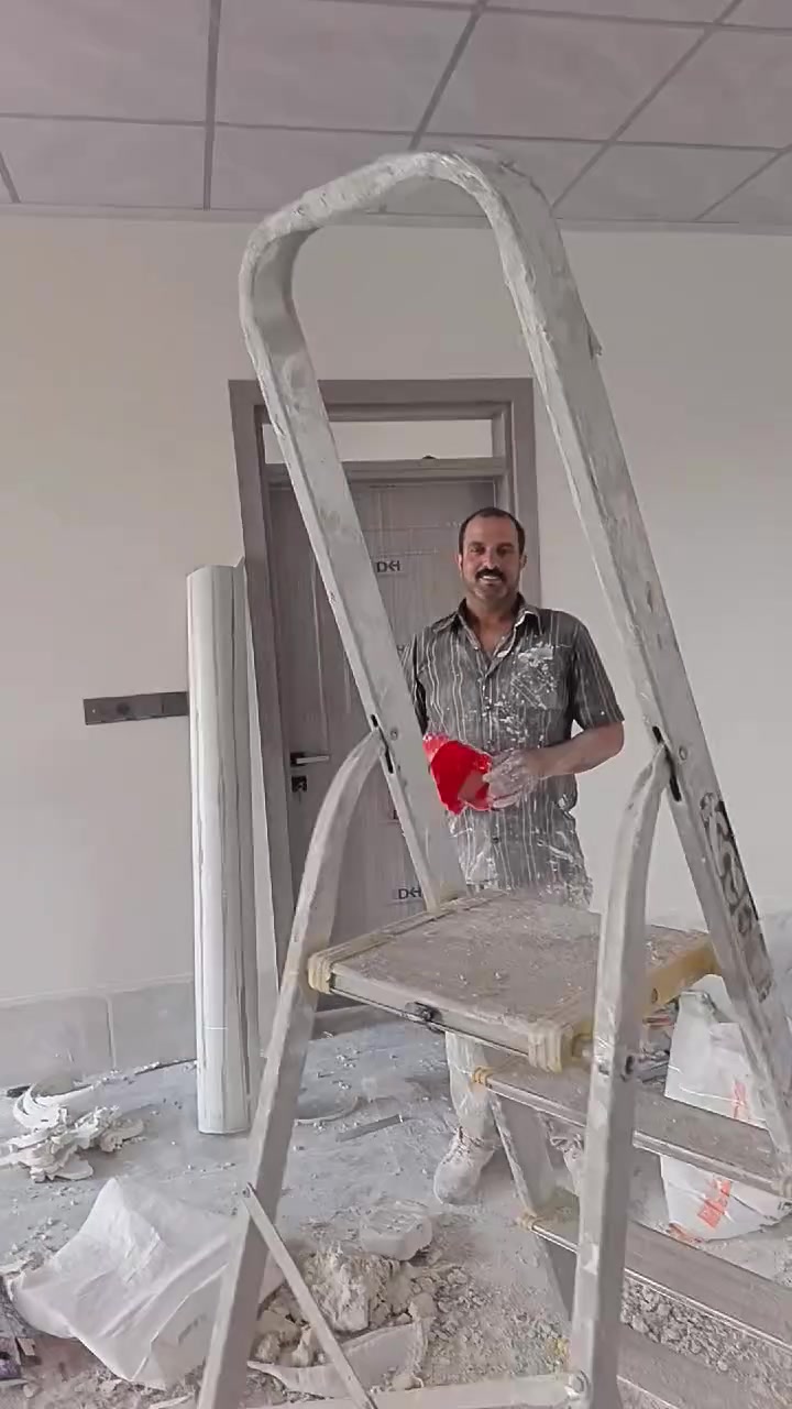 السلام عليكم مستعدون لعمل كافة انواع السقوف المغربيه والملكيه  والأصباغ بأنواعها مع ملك الديكورات عيسى سعيد من دولة مصر 
للأستفسار الأتصال ع الرقم ***********
