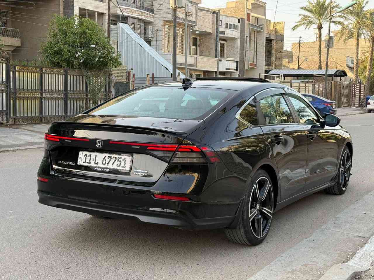 هوندا اكورد موديل ٢٠٢٣
فئة Sport هايبرد محرك ٢٠٠٠ وكير اوتو - فتحة سقف - رادارات - مثبت سرعة تفاعلي - تحديد مسار - كشن كهرباء - شاشه وكاميرا وحساس بلادي - ويل ١٩ - هاند بريك بصمة + اوتو هولد - دخول ذكي - اناره خارجيه Led بالكامل
صبغ جاملغ امامي يمين فقط (ضرر جداً بسيط)
(ايرباك ستيرن وبرده جهة اليمين )
للتواصل (***********)
