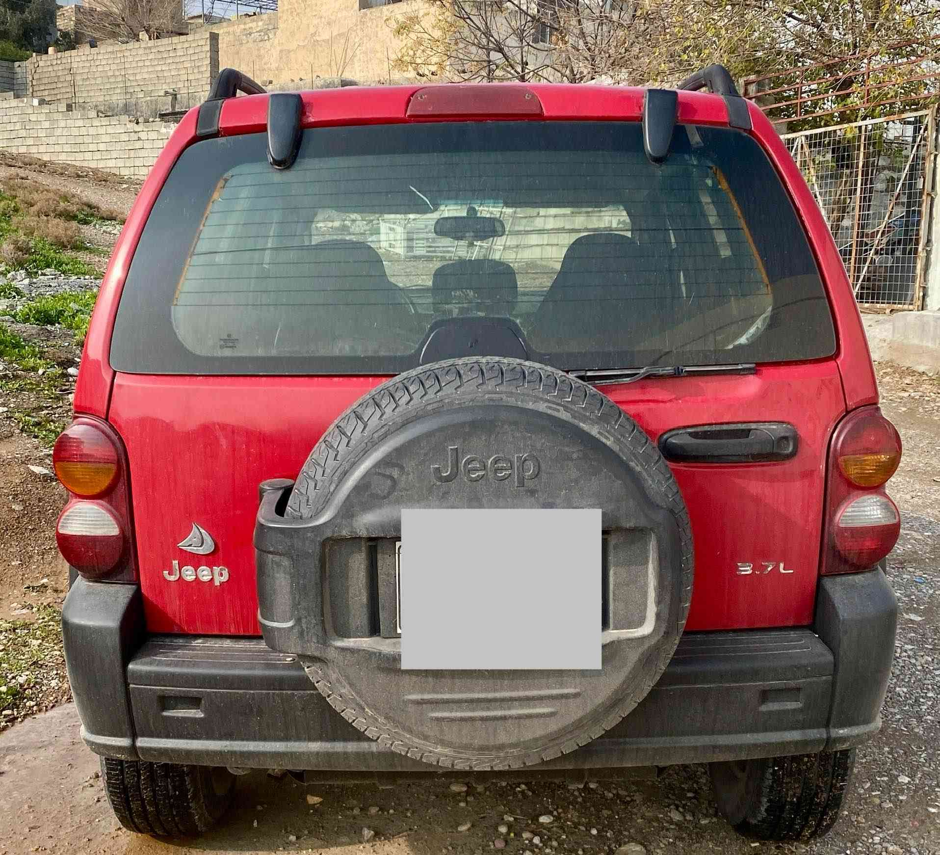 Jeep جێپ شیرۆکی ٢٠٠٧ بێ سەرەتایە 
هەموو شتێکی بەشەرت 
بڕاوە وەرگەران لێدراو بێ دەعمە 
مەکینەی نوێیە گێرو مەکینەی بەشەرتە 
لە کۆیەم *********** 
***********
٦٥ وەرەقە كويسينجاك, أربيل
