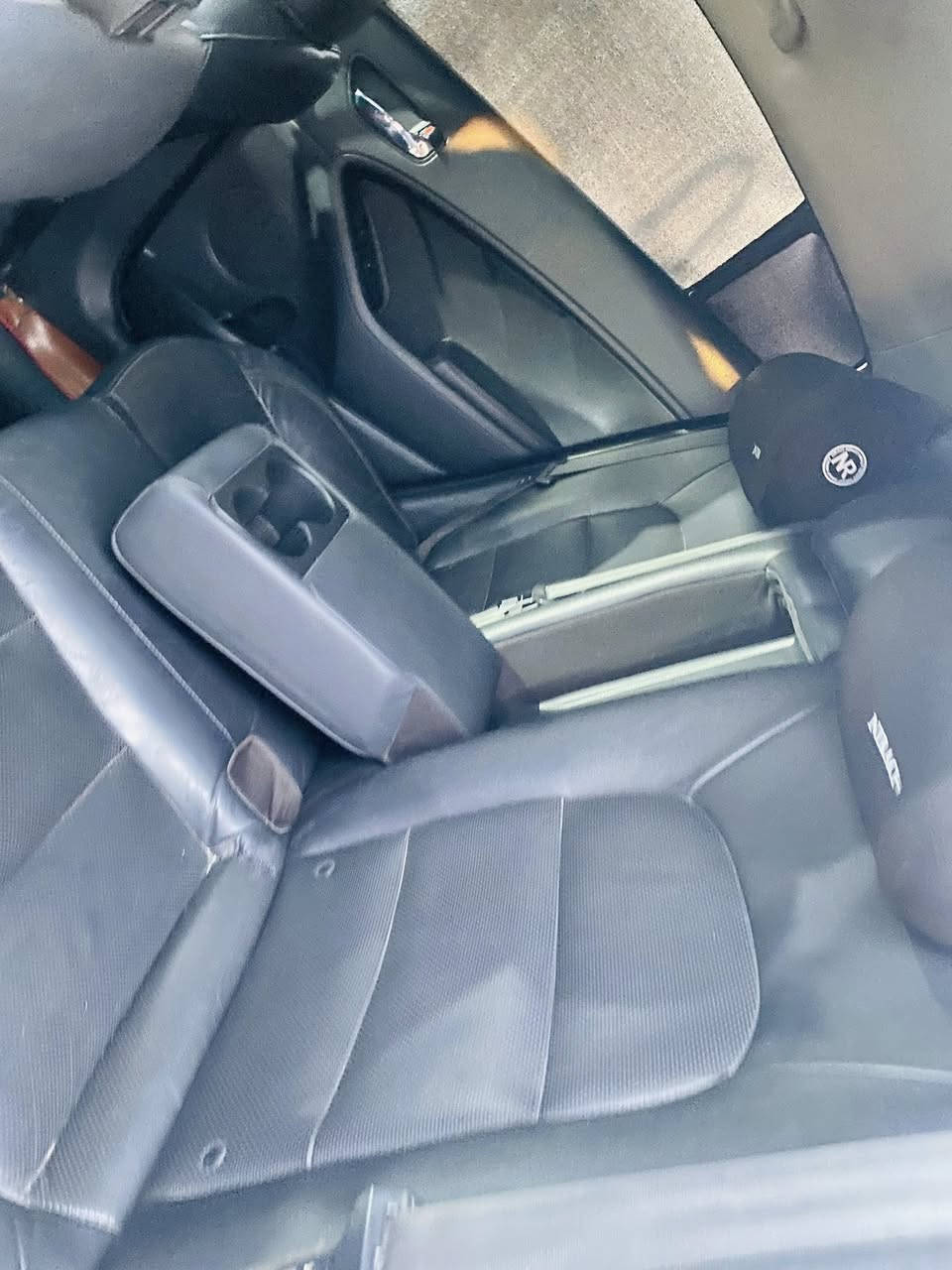 كيا فورتي 2015 وارد امريكي مواصفات ايراني vlp فتحه بصمه بيباب بصمه كشنات جلد تدفئه تبريد بلكشنات حته كشنات الخلفيه مري شفط  ويل كب اكروم مكينه 2000 gdl بدون حادث فقط باب الخلفيه وره الصدر بيهه بارد حدايه صدر سبعين بلميه ماشيه 137 كيلو سياره جديده بمعنه الكلمه مكان السياره بغداد حي العامل مقابل البيت الياباني السعر 118 او بيهه مجال للشراي ***********
