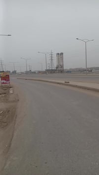 موقع تجاري • الناصرية طريق ياحسين • ١٥٠م