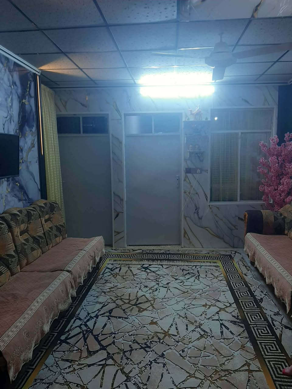 دار للبيع
منطقة الدركزليه 
مقابل فرع الطابو من جهة الخوصر
 خلف حلويات اوغلو
 المساحه ١٢٤ متر 
غرفتين وهول واستقبال ومشتملات 
للاستفسار الاتصال على الارقام *********** و ***********
