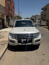 عندي باجيرو للبيع  حبتور فول واحد على واحد موديل 2016 مكفوله ماعدا الب...
