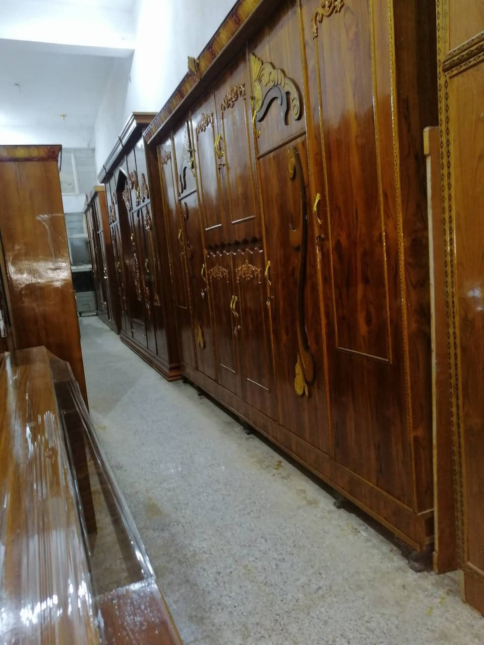 السلام عليكم غرفه للبيع ٦باب صاج ظهر جرجوبه نظيفه غرفه ناعمه مو ضخمه السعر 700 الف وبيه مجال العنوان بعقوبه كاطون الرازي شارع ابو رباح قرب مرطبات لسيد مزاد ابو كرار الغريباوي *********** قرب جامع اسماء الله الحسنى
