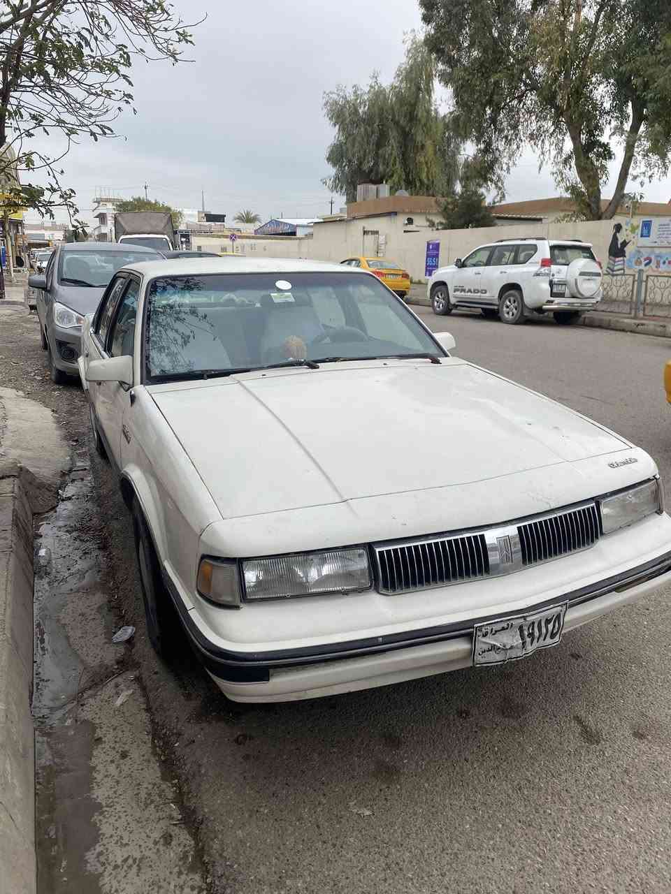 اولدز موديل 1990
سعر 25 ورقة قفل ￼
مع بطاقه بنزين 
لون ابيض
عنوان / كركوك ساحة طيران مقابيل مدرسة حطين
‏بيع سريع 
‏رقم ‭0770 232 3723‬￼￼
