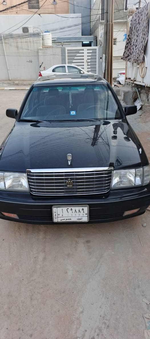 السلام عليكم البيع راس الثور
موديل 2000

سيار مكفول بيه ضرب بجملغ الخلفي سيار جاهز 
سعر, 95بيه مجال 
***********
