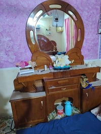 لبيع مكاني لمجر لكبير رقم ٠٧٨٠٠٣١٣٦٢٤