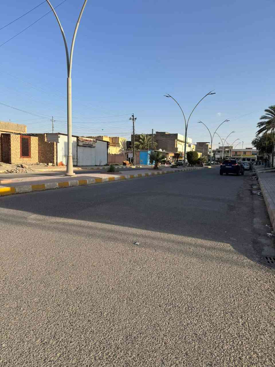 بيت للايجار في الخمسه كيلو طريق الدخول إلى مجمع عمر الراوي بيت طابقين للاستفسار يمكنكم التواصل مع صاحب البيت  ابو سحر  ***********
