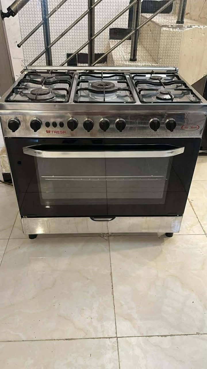 طباخ اخو جديد فرش مصري قياس ٩٠
٣٠٠ مكاني شارع فلسطين  استعمال قليل


**إذا كنت صاحب هذا الإعلان وتريد حذفه لأي سبب، رجاءا أرسل رسالة إلى الدعم الفني**