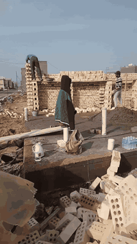 السلام عليكم كادر بناء مصري شغل درجه اولى رقم الواتساب***********
