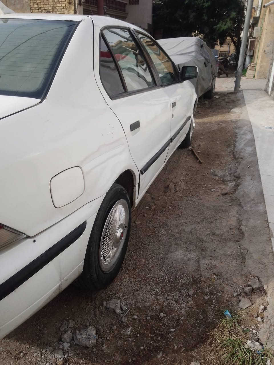 سمند موديل 2011 مكينه كير مكفولات تخم تاير السياره بيها تلكيط خياسات السعر 28 وبيها مجال للتواصل الاتصال على الرقم ***********
