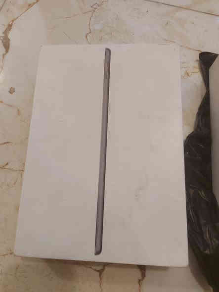 سلام عليكم ايباد9البيع   او مراوس اكس بوكس 360ينطي فرق ورة نضافة
 سعرة ١٥٠   مكاني بلا بصرة كرمت علي *********** خاص هم مفتوح راسني خادم
