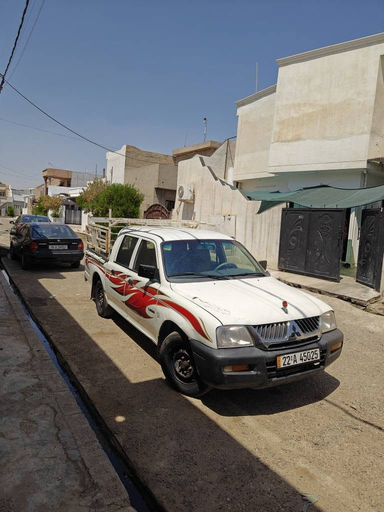 مستر بۆشی 2005
سنوی هز براد جدید لحد 2031‌/شهر ٩ بسمی دفتر بنزین عند 
سیارە نزیف نزیف مال بیت 
جام  کاهربا یی کیر محرک بشرط  سیار غاو بنزین سیارە شون ماترید حلو 
سدر  کهرباي کل جدید 
ازامو شرای لاخابر 
سعر 77$ 
مکان کرکوک 
 هاتف ***********
*********** كركوك, العراق
