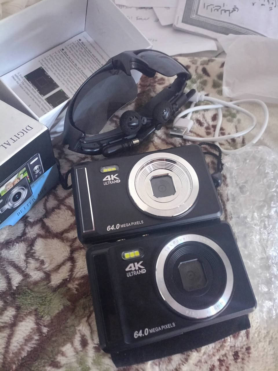 كامرتين ديجتال مع نظارة بلوتوث للبيع


**إذا كنت صاحب هذا الإعلان وتريد حذفه لأي سبب، رجاءا أرسل رسالة إلى الدعم الفني**