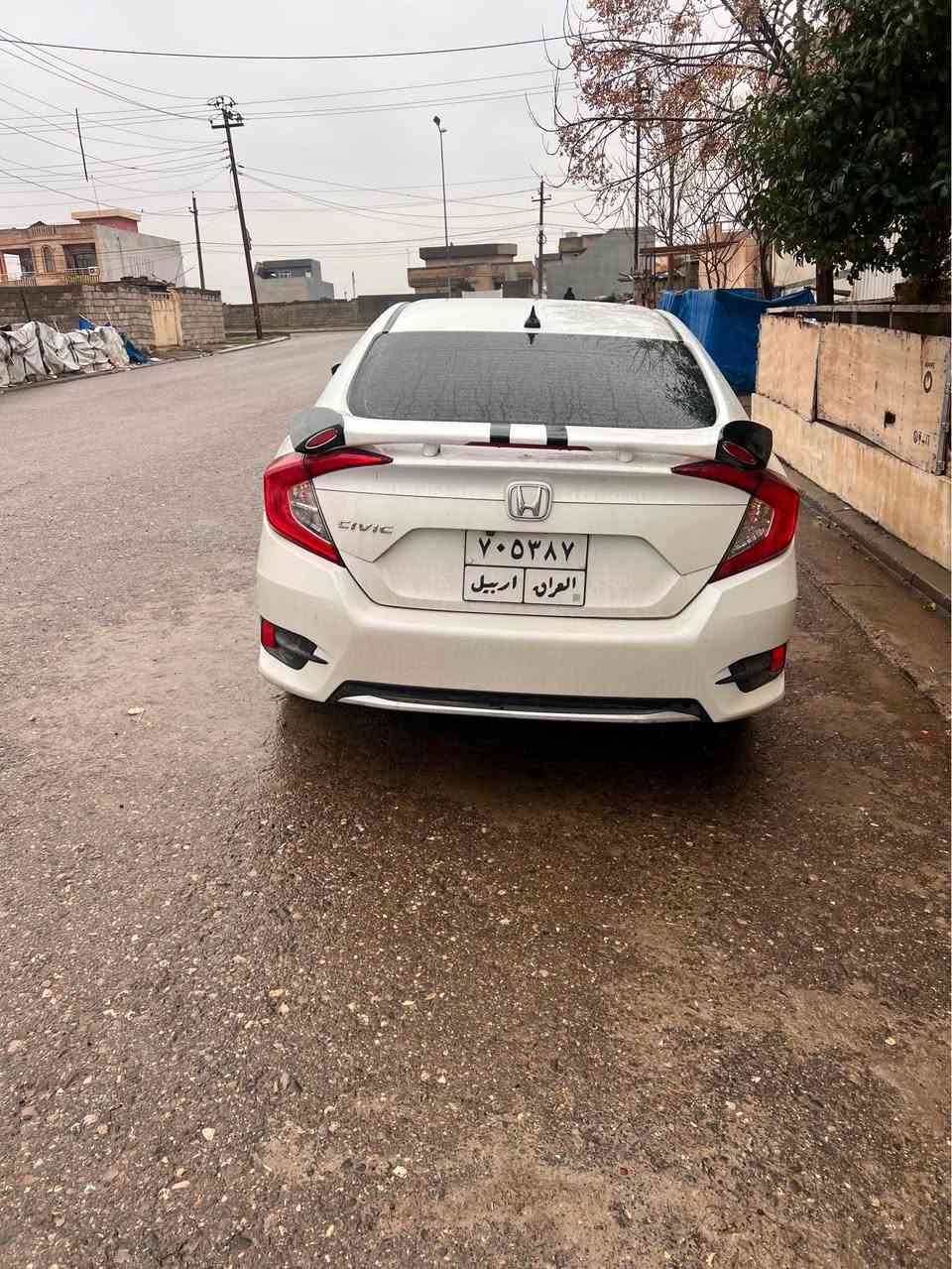 هوندا سيفيك ياباني 130$
تحديل سورحة
گير تةماتيك 
شاشة گةورة
گيج ئةلكتروني 
رادار 
كاميرة 
بريك بةسمة 
ئوتو هولد 
جوار پارجةو نيوي هية من بة 5 پارجة دي فروشم 
پيشو پشتي كةبسة  بةرةشوت تنيا شاني لاي سكن سيستةمة  ئةوندي هيج نةتةقيون 
وتس ئةپ *********** أربيل, العراق
