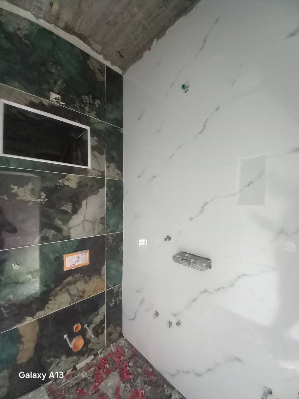السلام عليكم خلفيه سراميك شغل بما يرضي الله درجه اولى واسعار مناسبه***********
