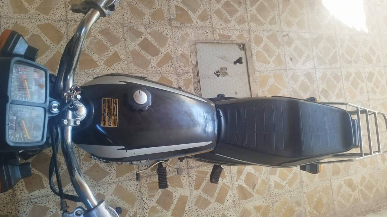 نامه شلامجه الاصلي اوراق كامله 7 اصليه اصوليه موديل 2018 وكيلها سيد خلدون دراجه كامله مبدل كلجات و ولفات رايدها ب 800 هاذ رقمي واتساب ***********
