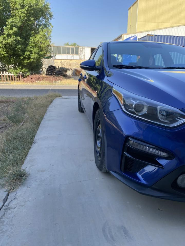 سلام عليكم للبيع كيا فورتي موديل 2021 رقم أربيل السياره حادثها أربع قطع موضح بلمنشور بيها باب السايق والجاملغ الأمامي والباب الخلفي وره السايق تبديل الجاملغ الخلفي تصليح السياره جاهزه من كلشي كير محرك كفاله تحتوي على منظومه غاز السياره تأخذها كبل لشارع مكان السياره بغداد الزعفرانيه تواصل متواجد واتس آب *********** السعر 133$ كتلوكات الشركه موجوده تخم ويل وتاير جديد السياره جاهزه كبل لشارع
