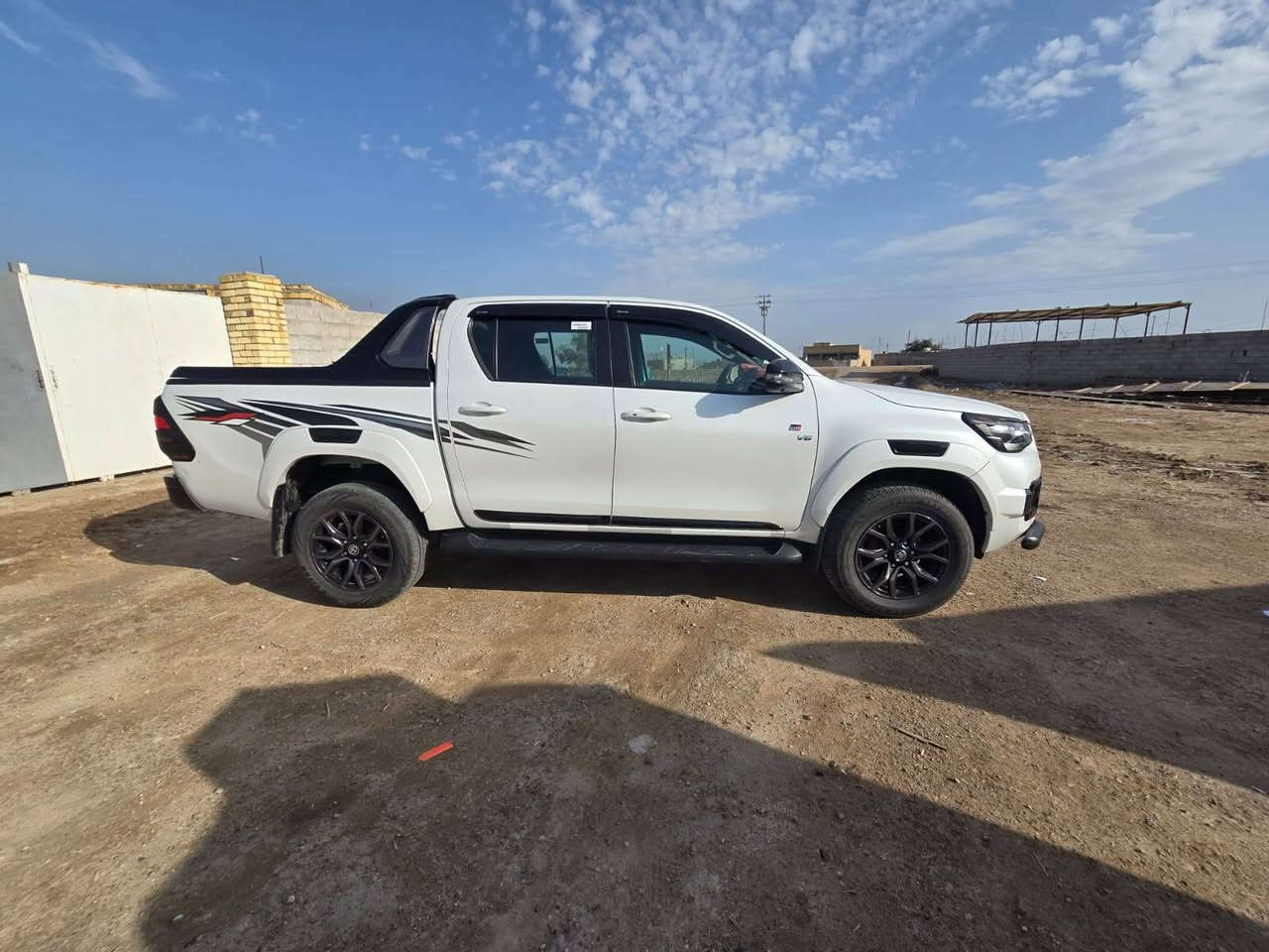 سلام عليكم البيع جي ار ٢٣ كفاله عامه رقم ربيل ماشيه ٦٣ تخم تاير سياره جديده مال جناي عنوان ميسان ***********
