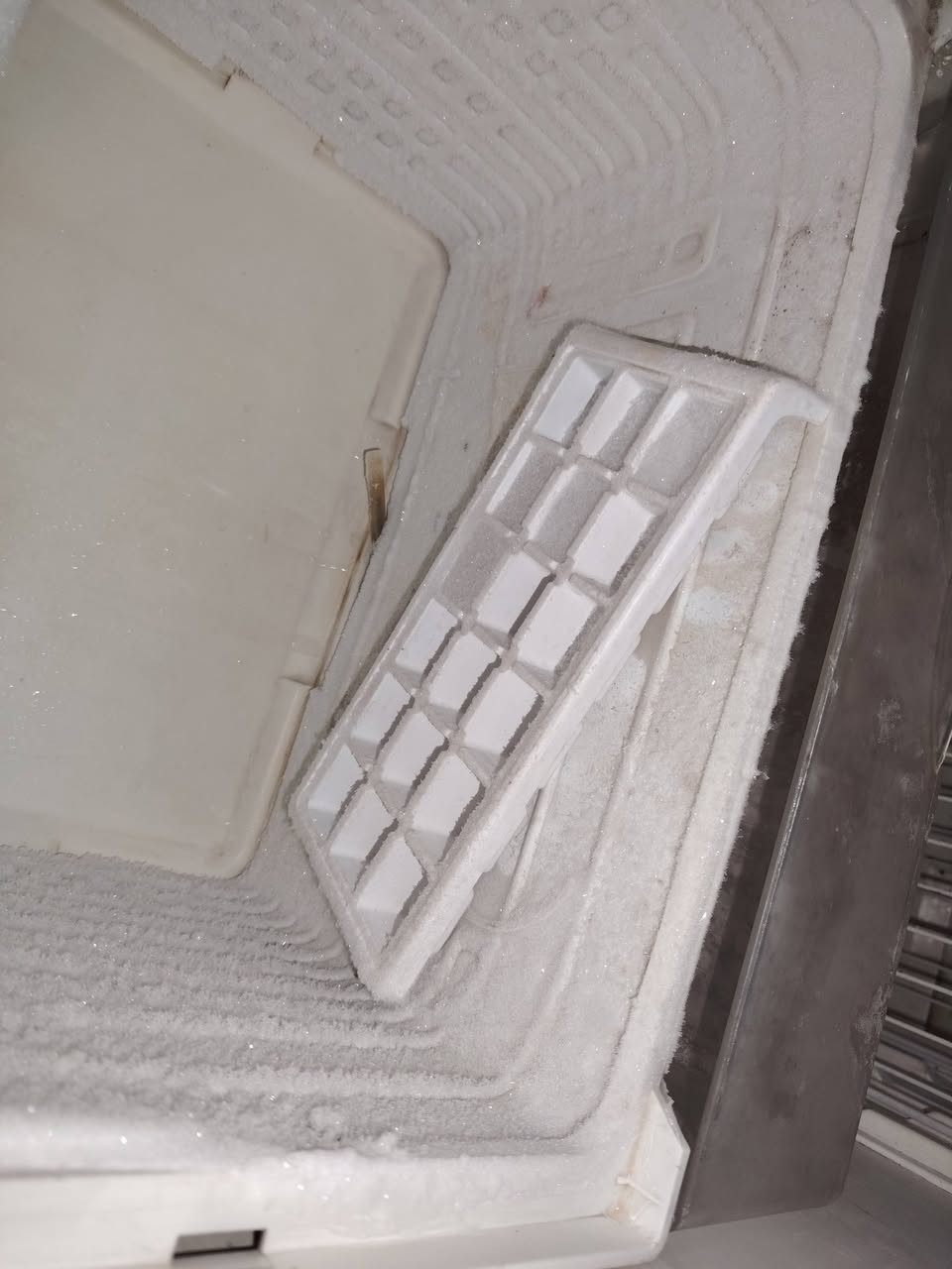 سلام عليكم غراض البيع نضيفات وعلي فحص  ***********
