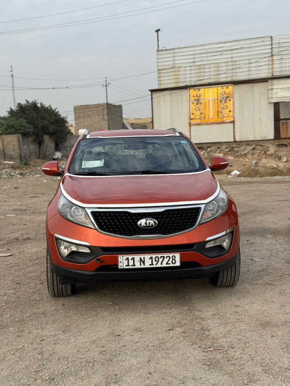 السلام  عليكم كيا سبورتج خليجي مديل 2015 لون مشمشي بيهة باب وجاملغ صبغ فقط موصفات لسيارة نص فول مكينة 2000 دوش لسعر 133$ 
وبيهة مجال مكان لسيارة بغداد البلديات 
وهاذ رقمي ***********
