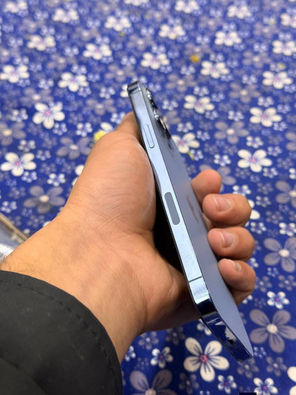 ايفون 13 برو ماكس
مبدل شاشه وبطاريه 
ذاكره 256 
شاشته كلش حلوه تلث خيارات 
بطاريه افضل نوعيه بسوك مبدله 
للبيع او مراوس 
السعر 425
هاتف ***********
