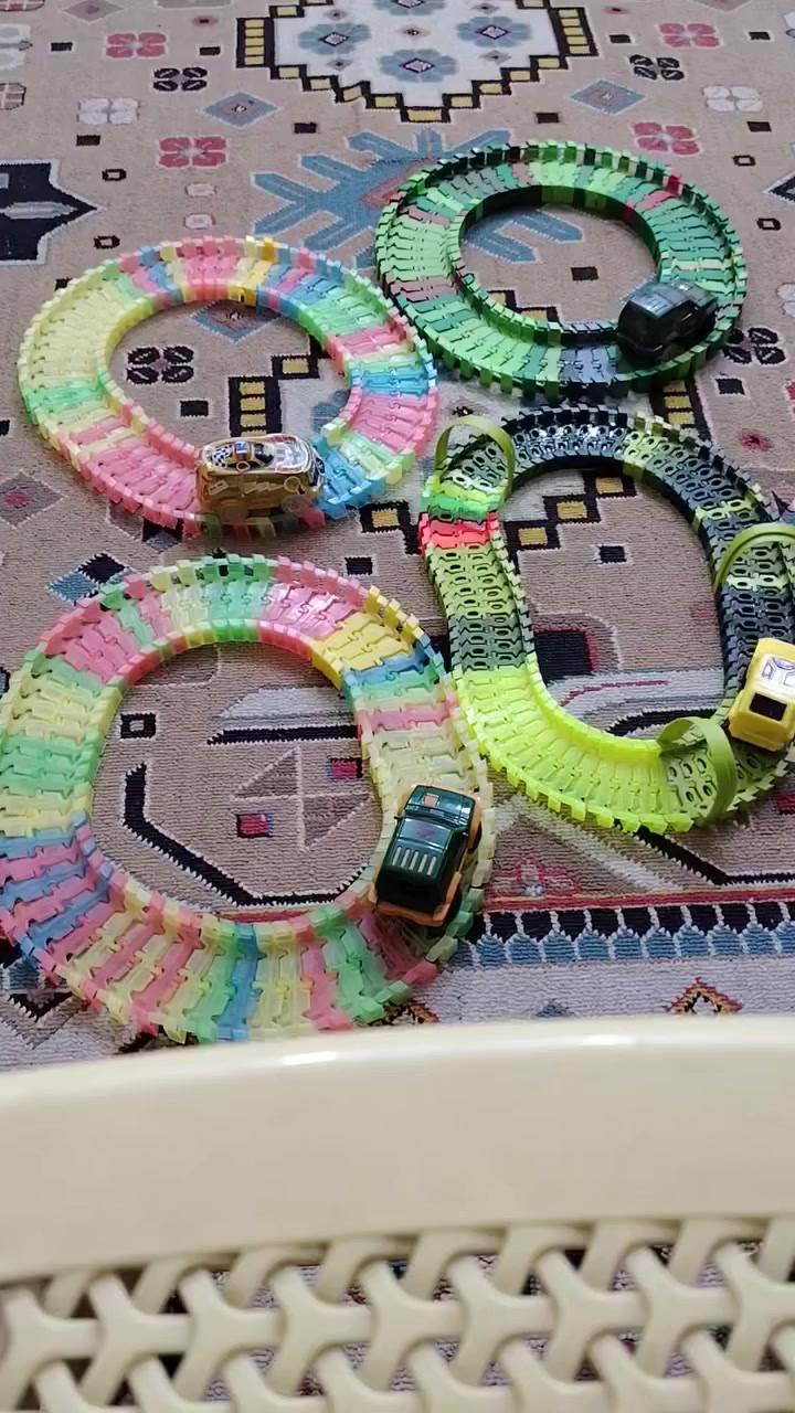 السلام عليكم
شلعة تتكون من 30 قطعة في  5 فديو
اكو بيهن جديد واكو بيهن مستعمل 
تباع بسعر  15 الف دينار  او بالمراوس  حسب الاتفاق 
 التوصيل مجاني لكافة المحافظات


**إذا كنت صاحب هذا الإعلان وتريد حذفه لأي سبب، رجاءا أرسل رسالة إلى الدعم الفني**