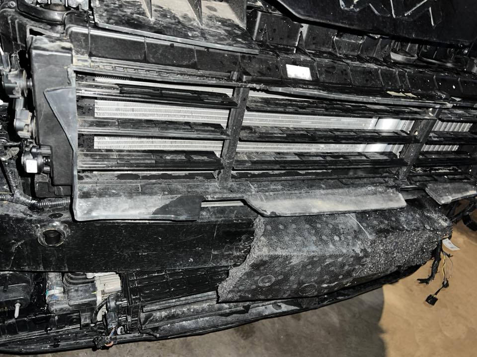 بوابات سبورتج هايبرد موديل ٢٠٢٥ للبيع هنة ومواطيرهن شغالات كاملاات القاعدة الجبيرة بيها كسر بسيط الصغيرة مكسورة بس اليستفاد ماطوراتهن حساساتهن مال سبورتج هايبرد وارد امريكي للاستفسار ***********
