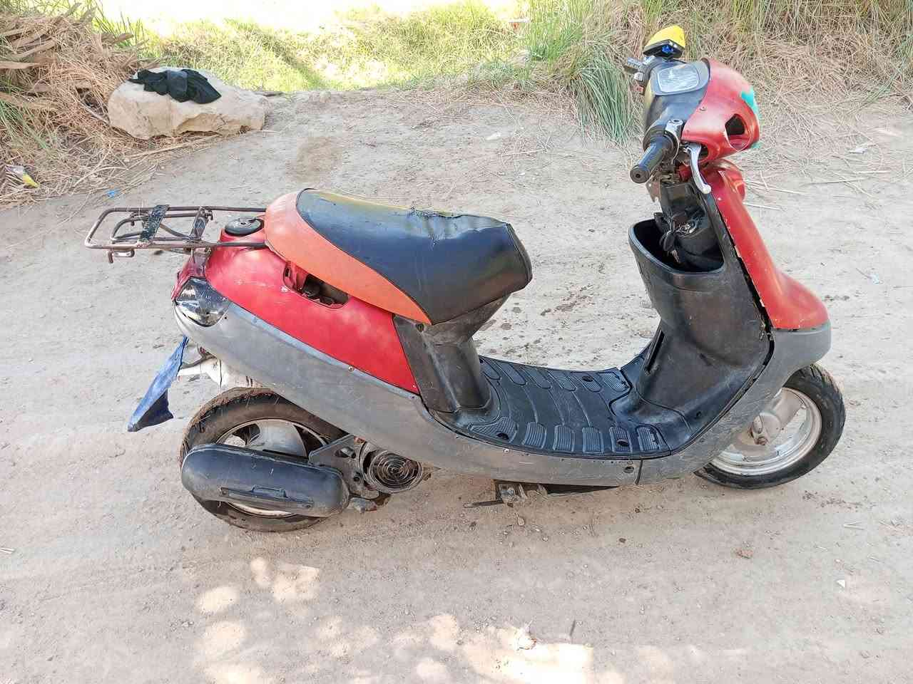 سلام عليكم (دراجه بطه للبيع التفاصيل _
مكينه ناعمه 
كهربائيات  مابيها
بانزين+دهن خبط 
دراجه  مكينه ناعمه فول 
المكان بابل مسيب 
السعر 250 بيه مجال 
هذه رقمي *********** اليريد بي خير ويدلل 
مامتواجد ع تواصل فقط اتصال )
