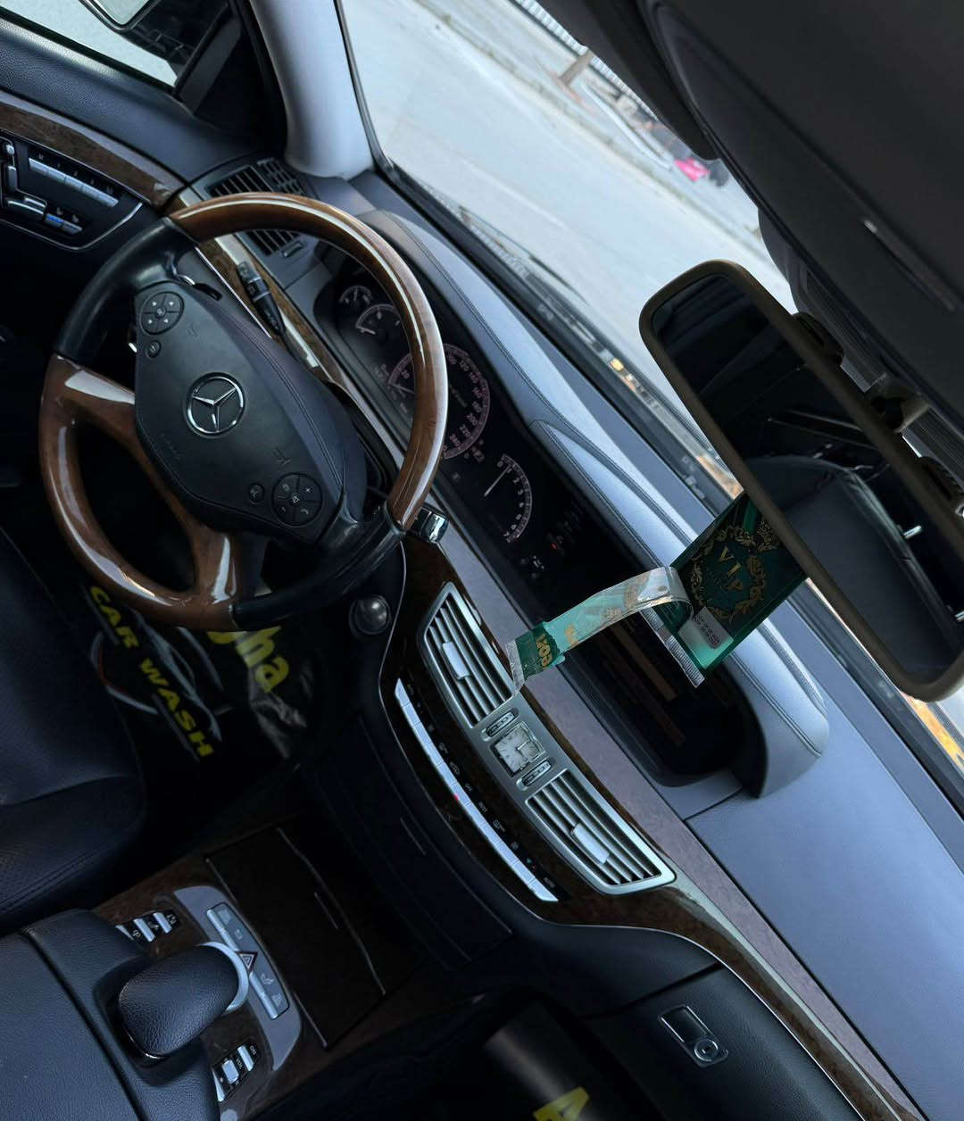 بسم الله الرحمان الرحيم

🔴   سعر سياره.    ٢٢٨💵
🔴.  رقم. تلفون.   ***********.  📞
🔴.   مارسيدس.   ٢٠١٣. 🚗
___________________________
🔴.   محرك.      ٣.٥.     L. v6. ✈️
🟠.    ماشي سياره.   ٩٦. كيلو متر. 🚘
🔴. سياره. جاهزه من كل شي.  گير. محرك. كهرباهي
___________________________
🟠.   مواصفاط   فول فوا.  واحد. علا. واحد
(. لارج-پانوراما-رادارات ٣٦٠ -نا زور ليلي-باب شفط.  ٥ پردات-كشنات كهراباهي
كشنات تتفى تبريد-ستيرن كهرباهي
كاميره-كشنات خزن-حساسات ٣٦٠-٥ بصمه
بعد هوايه مواصفاط………..)
————————————————-
🔴.   مكان سياره.   سليمانيه.  🌆
🔴.   سياره كلين. تايتل. 🤚
🔴.   بدون. صبخ. 👌 السليمانية, العراق
