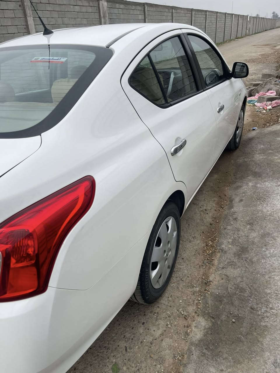 السلام عليكم نيسان سني هندي 
موديل 2023 ماشيه 26 الف 
السعر 120 السياره نظيفه جداً
***********
