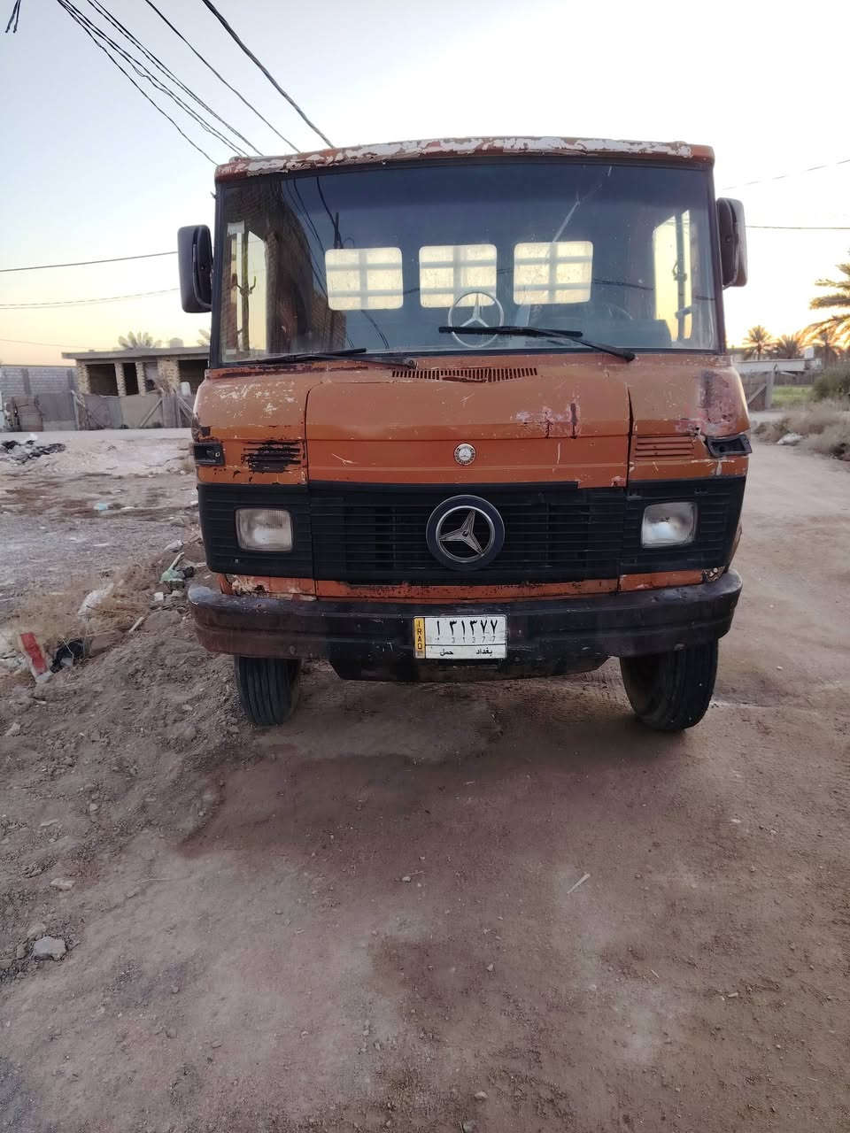 للبيع مرسيدس أخرس مكينه جديد تايرات جديد كير ابو جوزه  اكسن دب  شاصي رفيع  ابرك هوه ***********.او مروس  اتصال
