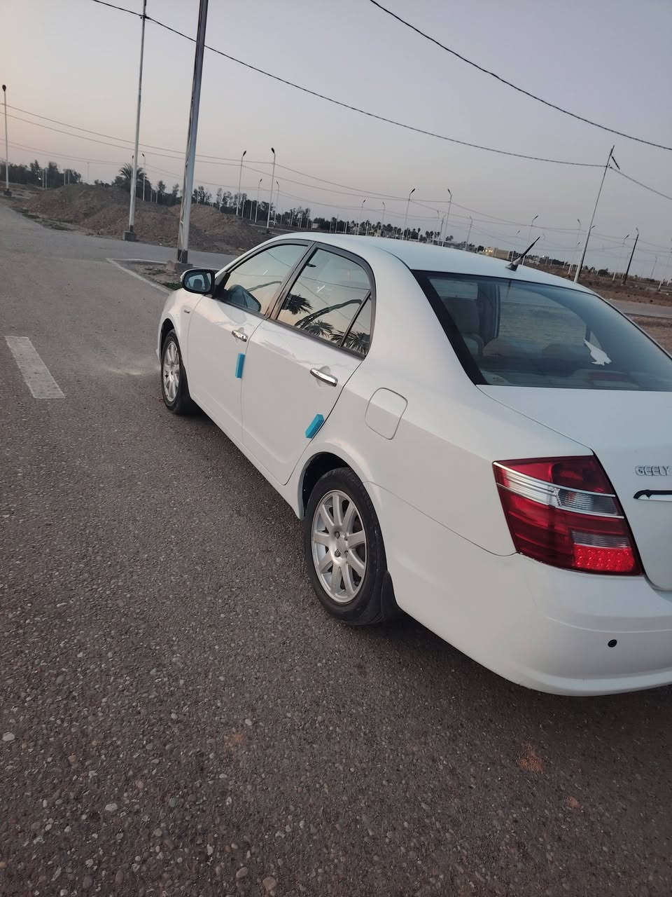 السلام عليكم جيلي موبل موديل ١٢ مكفوله
كير مكينه تخم تاير حدادية سنويه ٢٨
رغم بابل التصال*********** المكان الدوانيه
السعر 67 وبيه مجال
