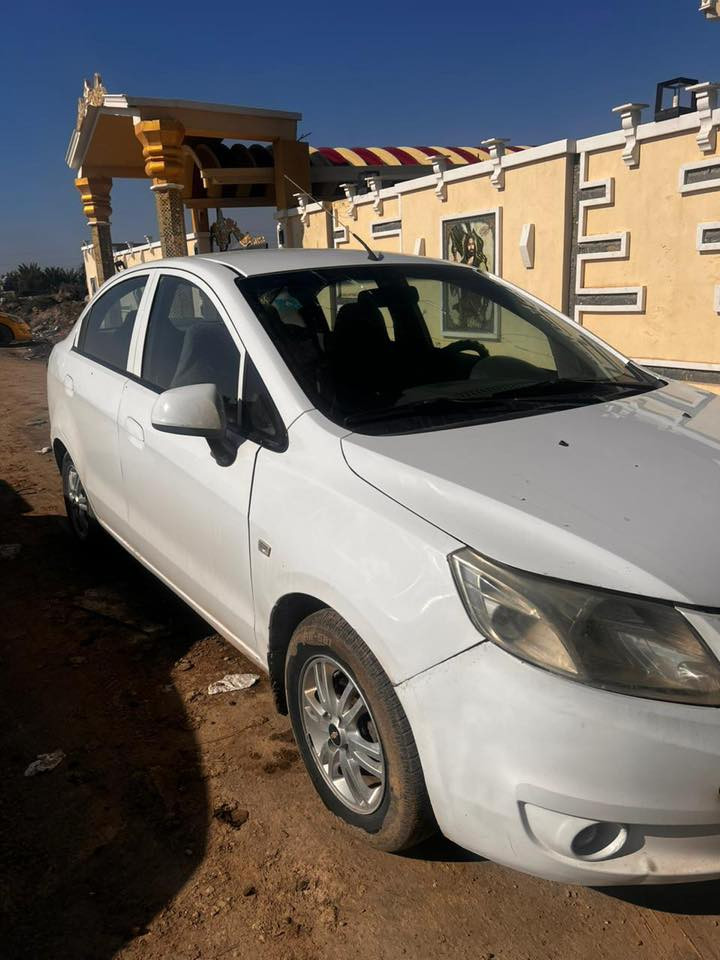 السلام عليكم
للبيع سياره شيفروليه سيل 

-المحرك 1600 بحاله ممتازه 

-كير عادي وبحاله ممتازه

السياره كفاله عامه من الضربه والصبغ 

-لاتوجد غرامات   سنويه جديده 

- السياره بأسمي مداور ثاني يوم 

- ⁠رقم الهاتف ***********

- ⁠السعر 62 ورقه

مكانها الغراف
