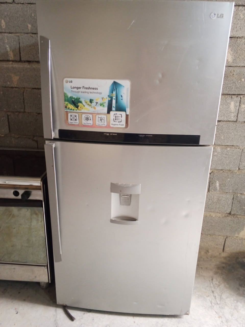 السلام عليكم ثلاجه تشتغل اتبرد يمكن منقصة اشوية غاز حجم كبير قفلها مية 100الف الريدها خاص ويدلل بخاخ


**إذا كنت صاحب هذا الإعلان وتريد حذفه لأي سبب، رجاءا أرسل رسالة إلى الدعم الفني**