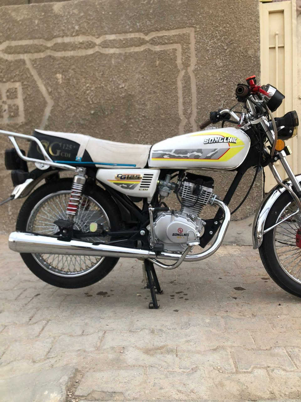 دراجه عربعه كير موديل ٢٥ جديده حيل ماشيه بس ٦٠٠٠ السعر ٦٥٠ رقم تلفون ***********
