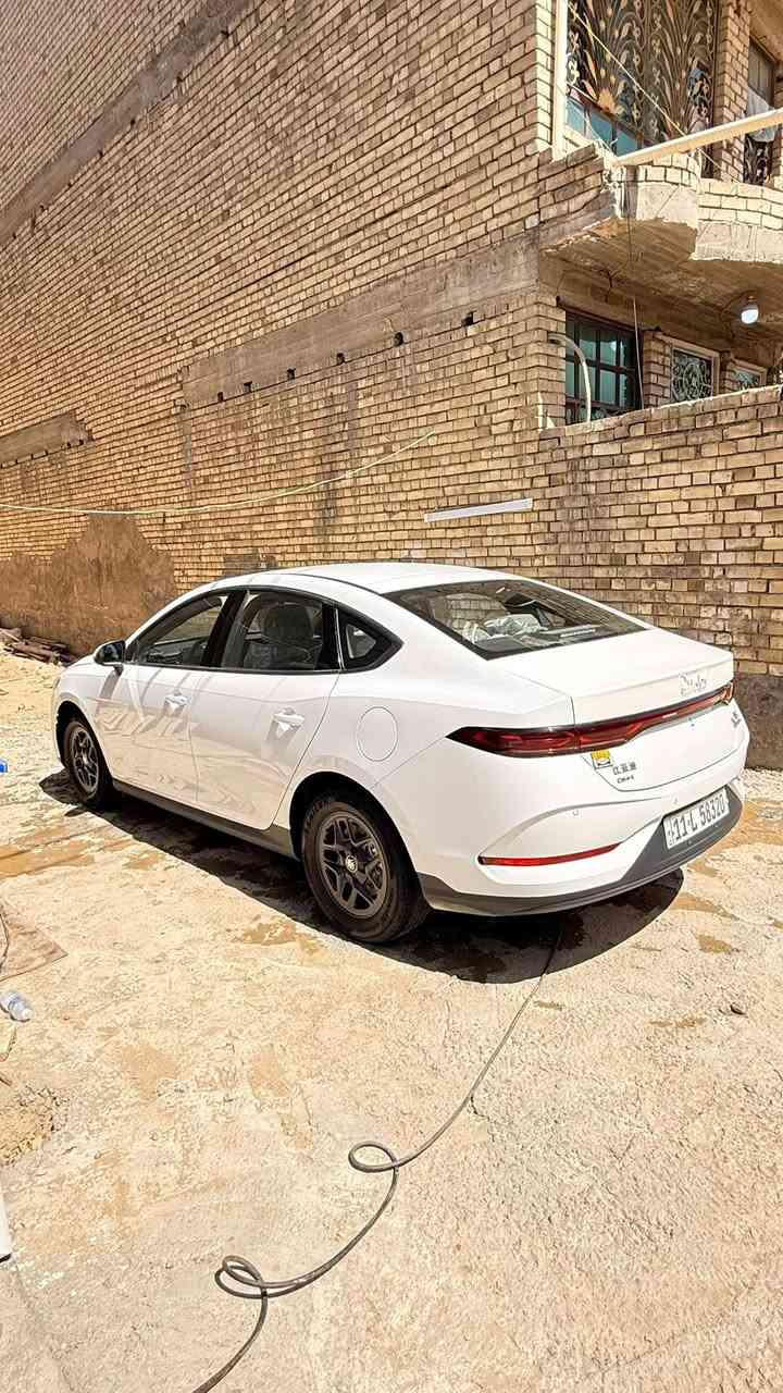 سلام عليكم

بي واي دي كن بلاص للبيع 

سيارة مال بيت بيه طخه بسيطة ترجع بارد  

مكان السيارة بغداد الدورة السعر ١٨ مليون وبي مجال 

***********
