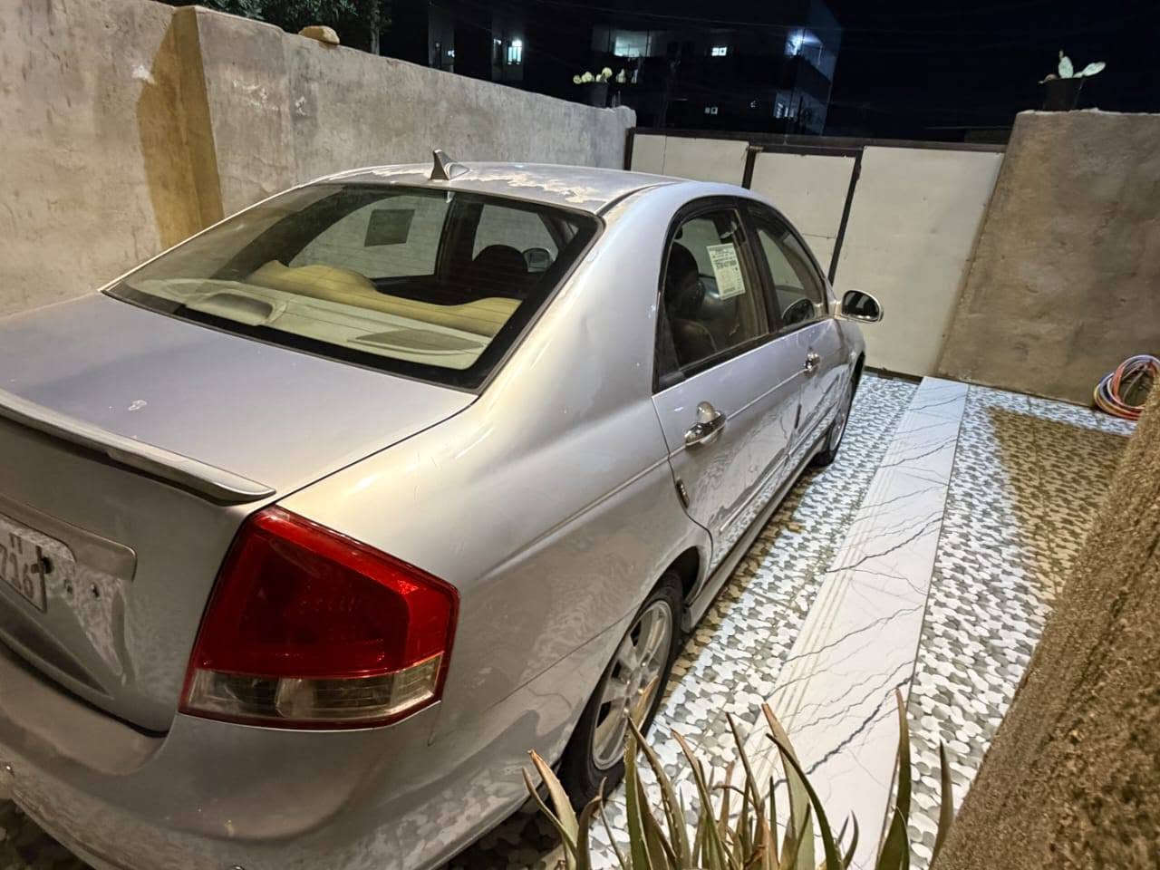 سلام عليكم سبكتره ٢٠٠٧ رقم بغداد السعر 77 وبيها مجال ***********
