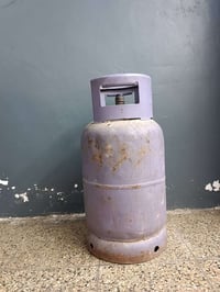 دبات غاز ٥ • سبلت ٢طن • مستعمل ٤ أشهر