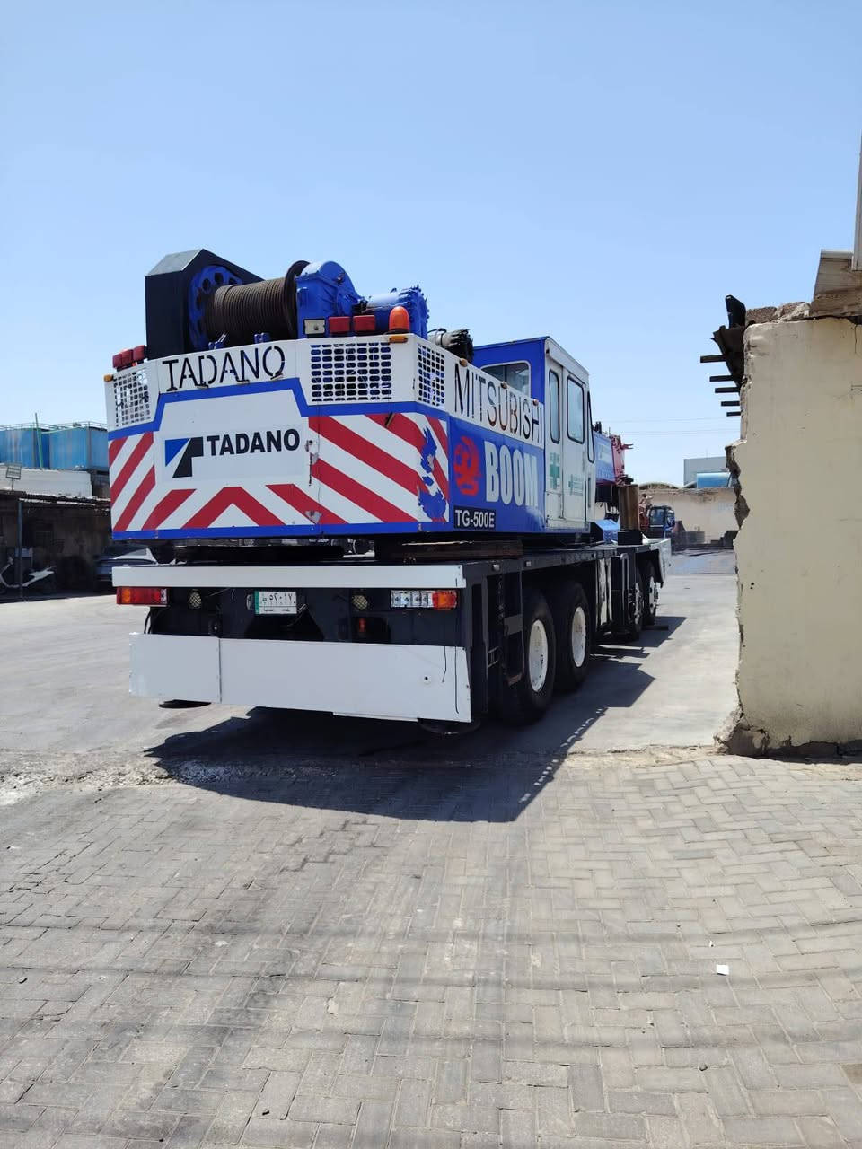 سلام عليكم كرين 50 للبيع مكينه ومضخه جدد العنوان البصره رقم***********
