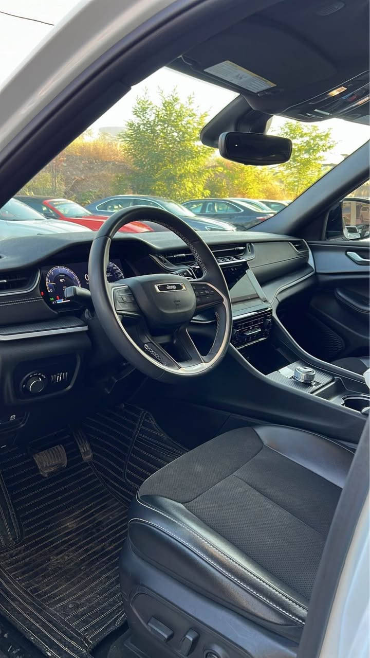 سیارە ٣ مقعەد ✅
سیارە فول مواصفات Laredo✅
بوند صبغ بدون دواخل بدون ارباك✅
دهوک📍
سعر: ٣٢٠$ ورقە ومجال✅
✅***********
✅V6 دهوك, العراق
