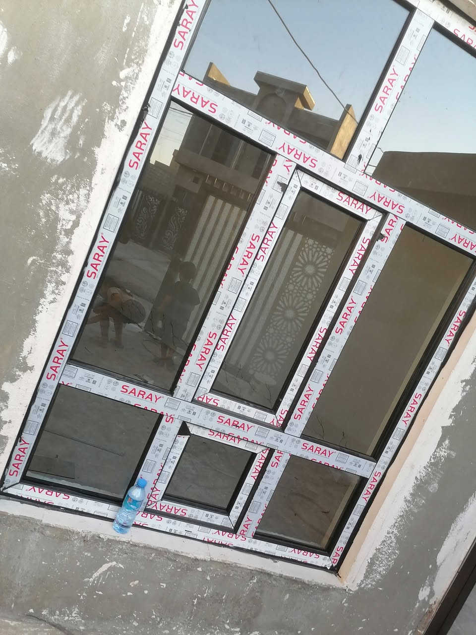 معمل ئالان لصنع الابواب والشبابيك Pvc والالمنيوم سلايت... قرب جامع خورز.. ***********
