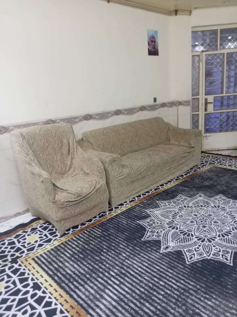 تخم 10 مقاعد نضيف لونه رصاصي مطعم  
سعر خاص


**إذا كنت صاحب هذا الإعلان وتريد حذفه لأي سبب، رجاءا أرسل رسالة إلى الدعم الفني**