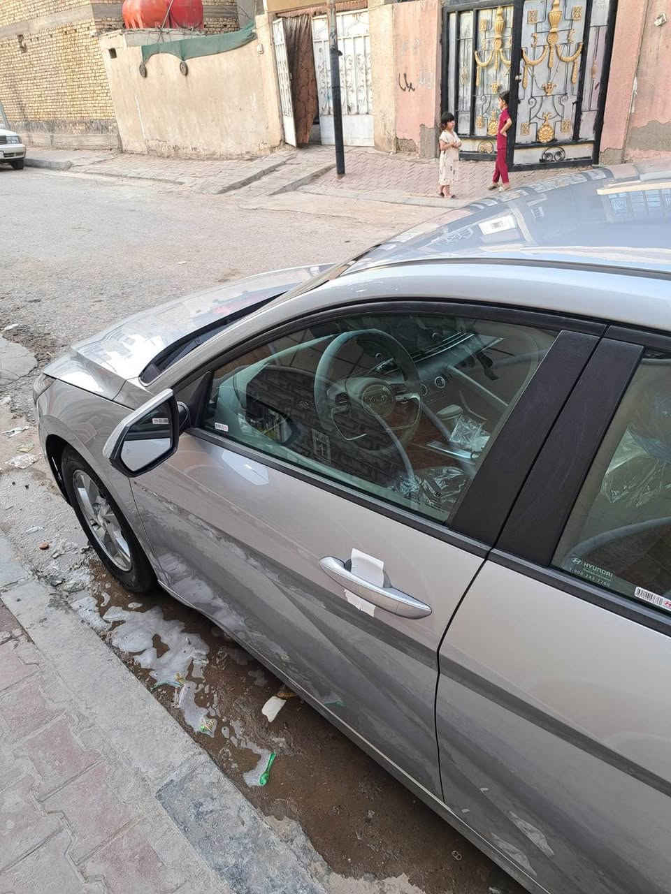 الانتر22
أمريكي 
لون سلفر
لايت زنون
محرك 2000Doch
لد نهاري
تبريد فول
سياره معوقين بصره
سياره ضربة امريكه مدكر خلفي
وهنا صار بيه بارد بل باب سايق شبر
وبيه حار بل مدكر لامامي ربعه
سياره جديده
سعره١٤٠ وبيه مجال
*********** البصرة, العراق
