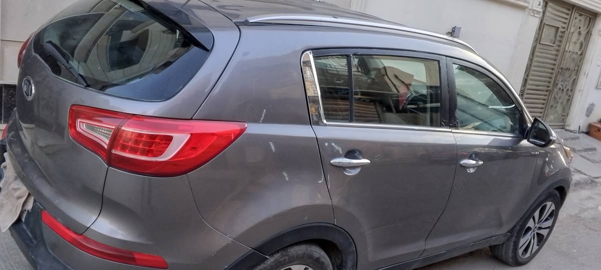 سبورتج امريكي 2011  صبغ عام للجمالية السعر 115 هاتف ***********
