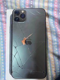 آيفون ١١ برو ماكس • ٢٥٦ • بطارية ١٠٠