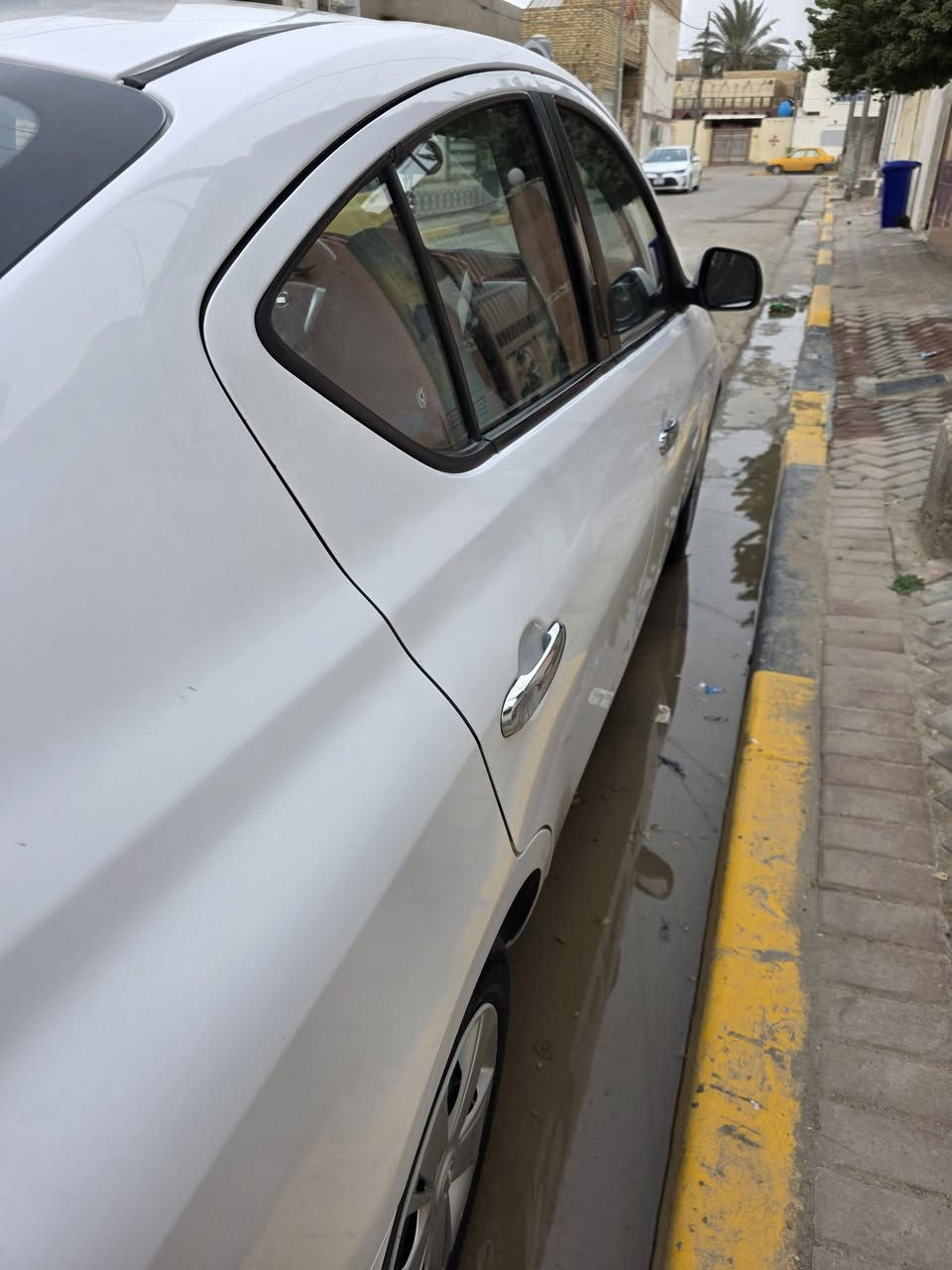 سلام عليكم 
 نيسان صني هندي ام البليته الزركه موديل 2019 
رقم بغداد بأسمي  ماشيه 120 
سنويه وهزه جديده 
سعرها ١١٠ قفل مكاني ديوانية المركز 
***********
