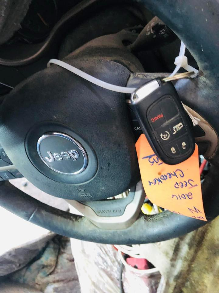 سلام عليكم تتوفر قطع غيار جيب بزون
كافة الموديلات كل شي باذن الله موجود بالجيب البزون للاستفسار *********** او مراسلة الصفحة 
العنوان بغداد البياع حي الصناعي كراج المرتضئ 
يتوفر توصيل ونقليات لجميع انحاء العراق
