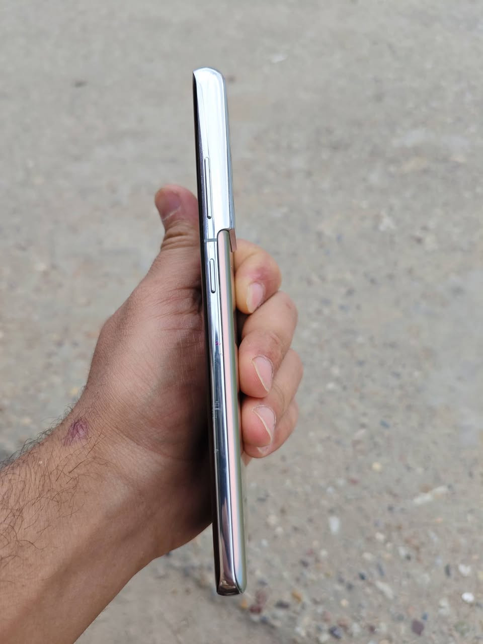 S21 ultra 5G
ذاكرة ١٢٨ رام ١٢
امريكي شريحتين
الجهاز بس القلم يلمس ، نزله تحديث وصار ما يلمس الا بالقلم
السعر ١٨٠ الف
مكاني بصرة قضاء المدينة
وعندي توصيل


**إذا كنت صاحب هذا الإعلان وتريد حذفه لأي سبب، رجاءا أرسل رسالة إلى الدعم الفني**